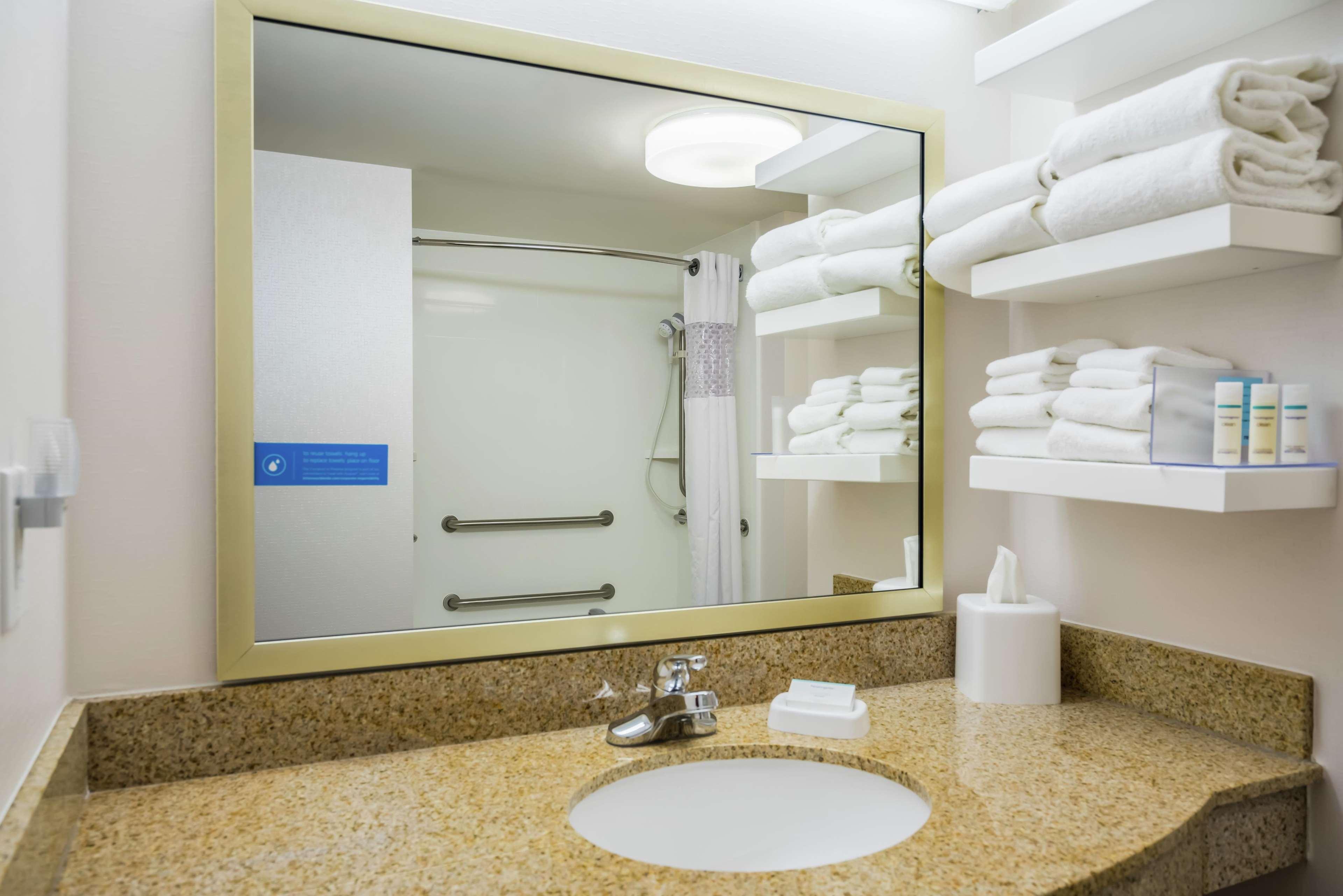 Hampton Inn Clifton Park Ngoại thất bức ảnh