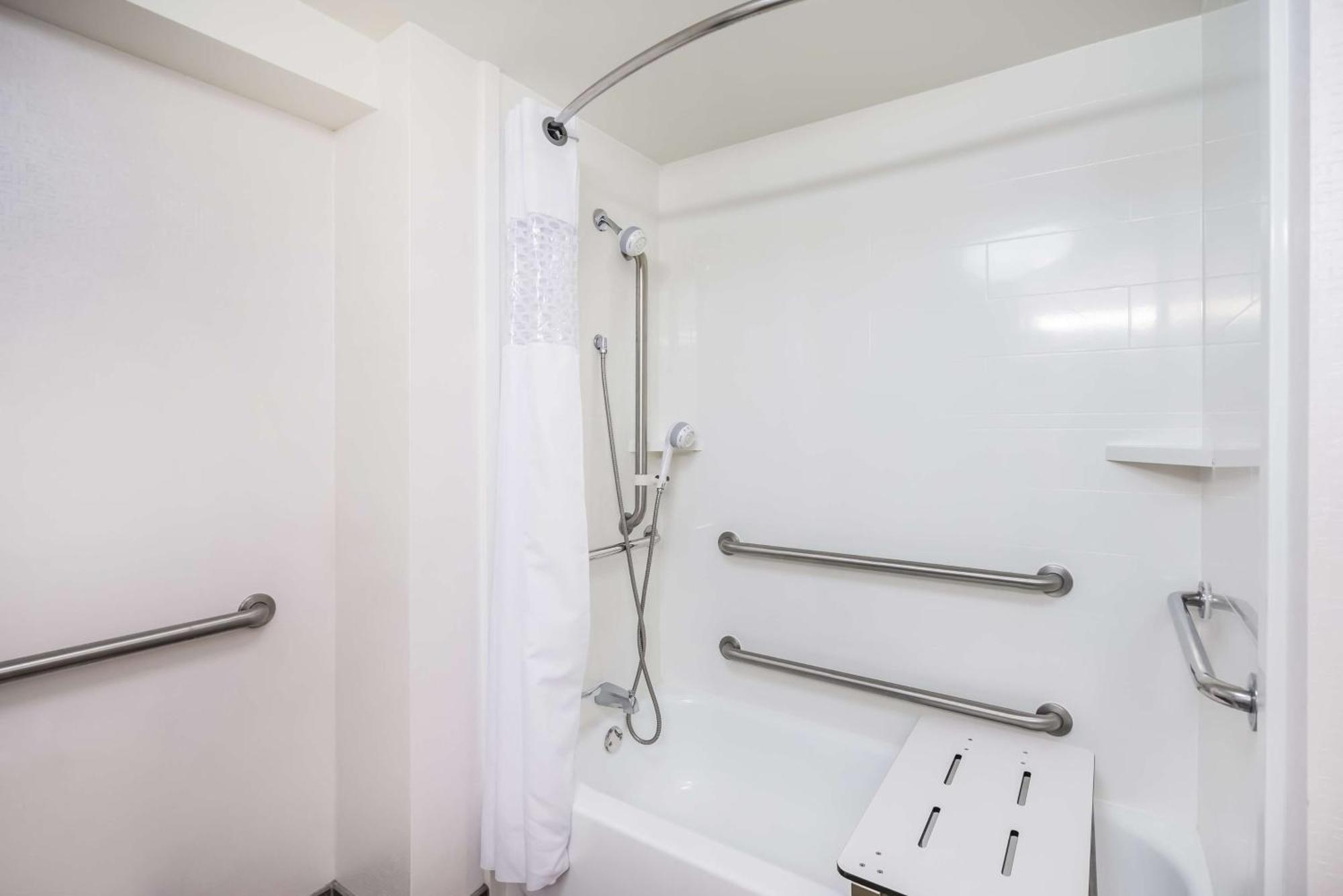 Hampton Inn Clifton Park Ngoại thất bức ảnh