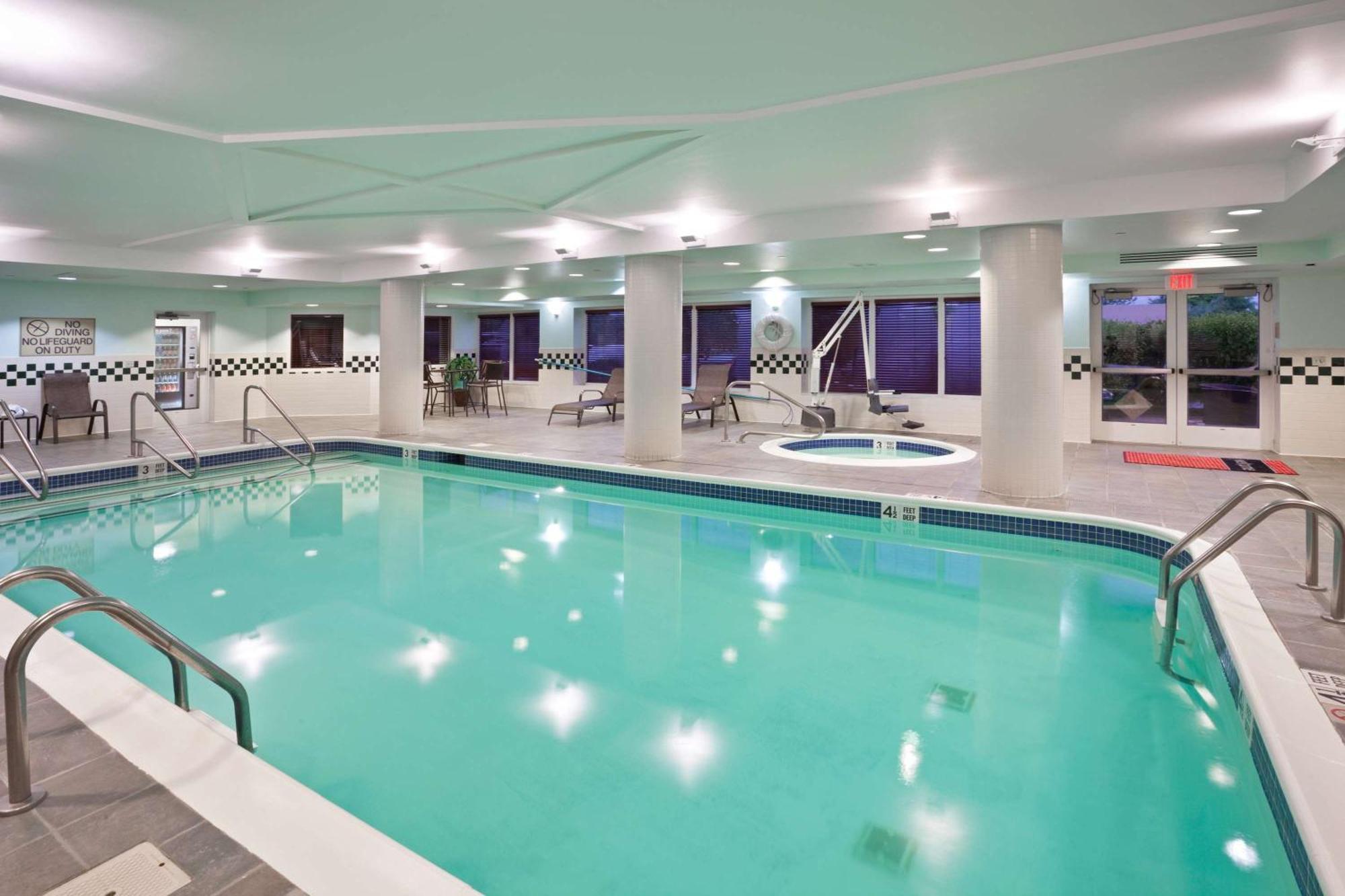 Hampton Inn Clifton Park Ngoại thất bức ảnh