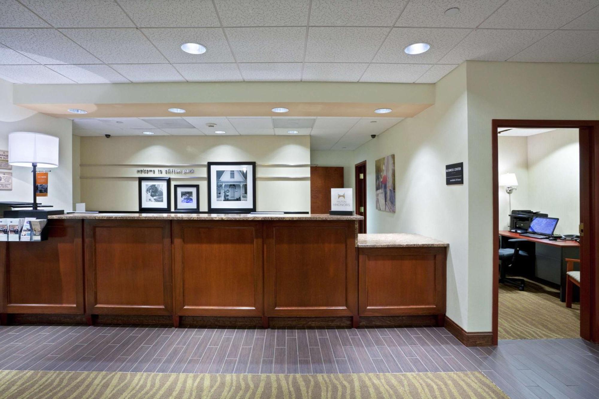 Hampton Inn Clifton Park Ngoại thất bức ảnh